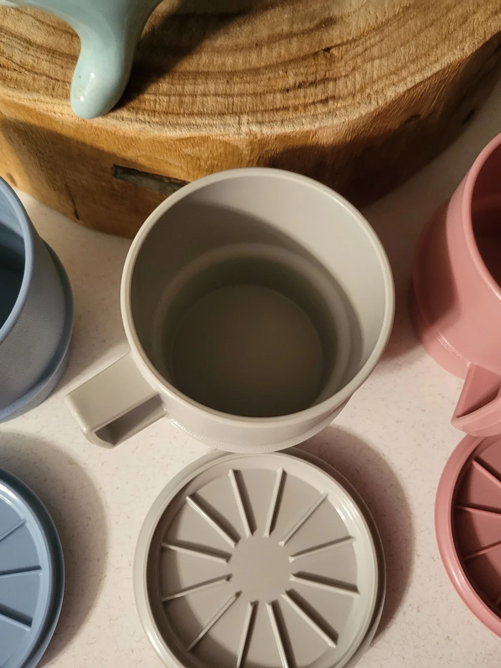 3 Vintage Tupperware Pastel Stacking Handle Coffee Mug 3 Lids/coasters 1312 1313